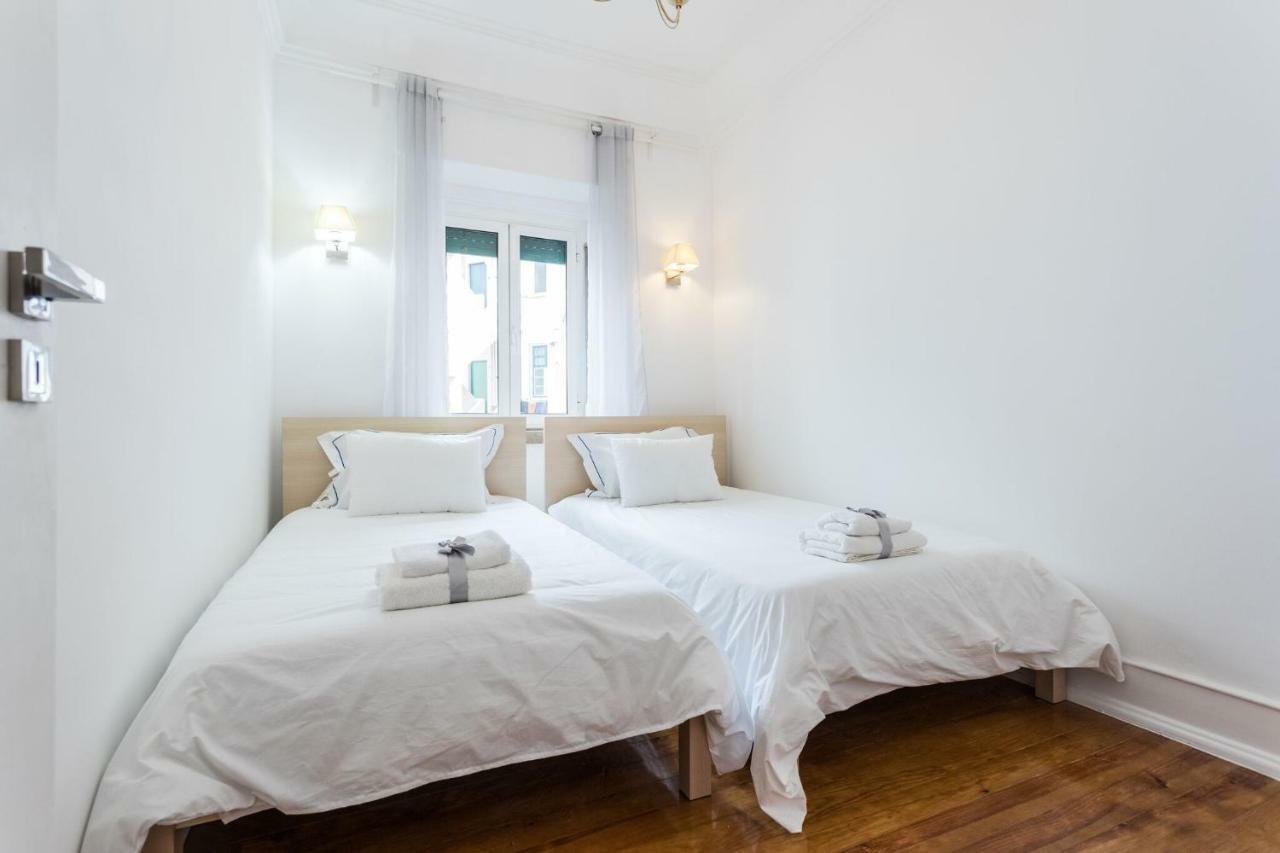 6 Clouds Apartment Lisbon Exterior photo