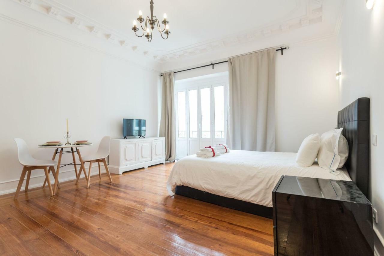 6 Clouds Apartment Lisbon Exterior photo