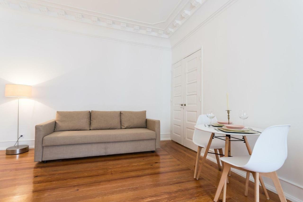 6 Clouds Apartment Lisbon Exterior photo